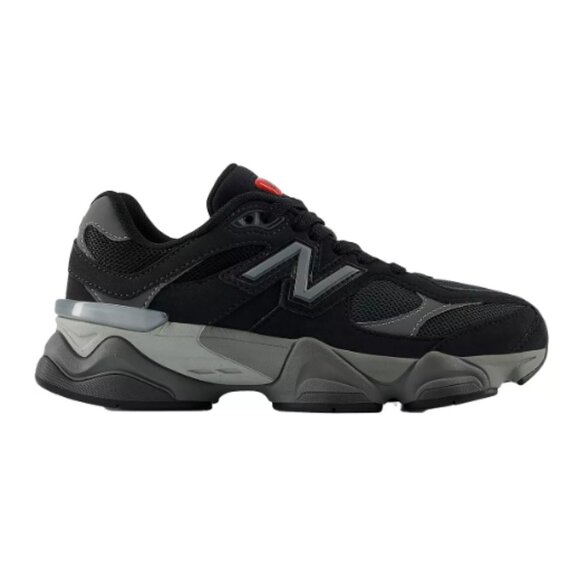 Retro Classic Sneaker 9060 by New Balance - NEW WITH A TAG